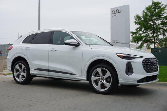 new 2025 Audi Q5 car, priced at $60,350