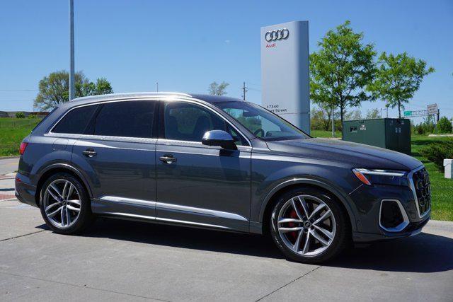 new 2025 Audi SQ7 car, priced at $98,090