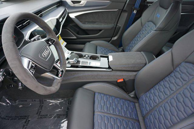 new 2025 Audi RS 6 Avant car, priced at $152,465