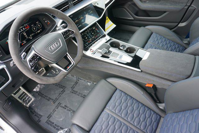 new 2025 Audi RS 6 Avant car, priced at $152,465