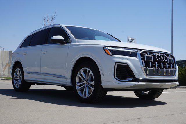 new 2025 Audi Q7 car, priced at $75,800