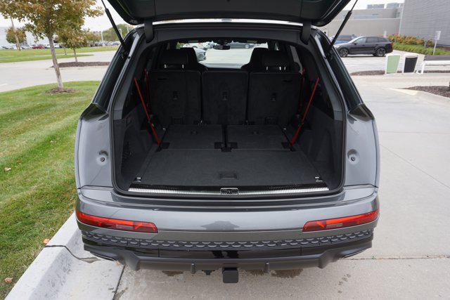 new 2026 Audi Q7 car, priced at $92,240