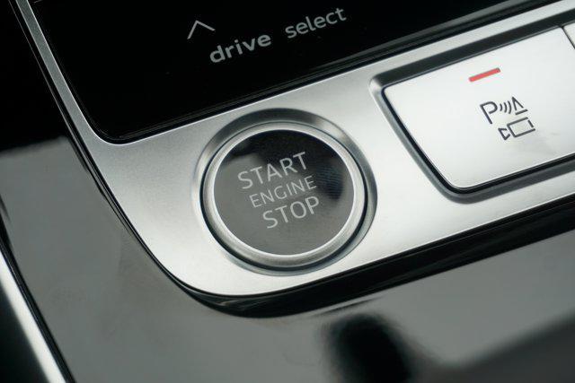 new 2026 Audi Q7 car, priced at $92,240