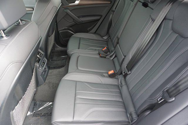 new 2025 Audi Q5 car, priced at $59,625
