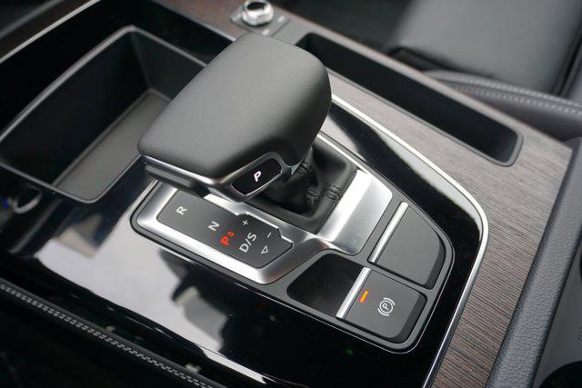 new 2025 Audi Q5 car, priced at $59,625