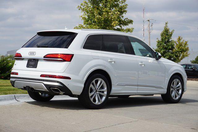 new 2025 Audi Q7 car, priced at $81,890