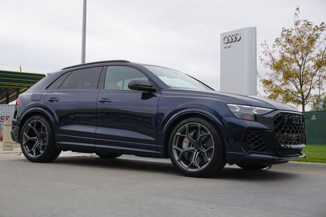 new 2026 Audi RS Q8 car, priced at $156,590