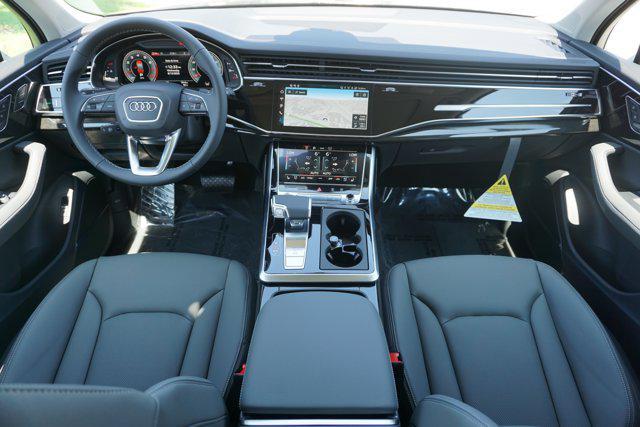 new 2025 Audi Q7 car, priced at $74,080