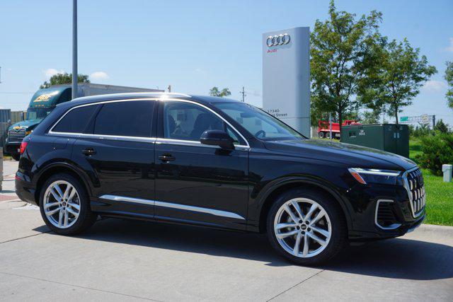 new 2025 Audi Q7 car, priced at $74,080