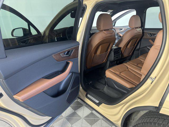 used 2025 Audi Q7 car, priced at $62,500