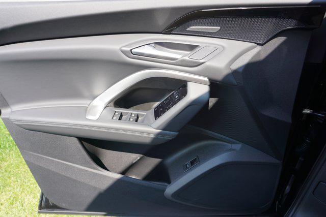 new 2025 Audi Q5 car, priced at $61,300