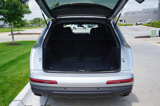 new 2025 Audi Q7 car, priced at $84,345