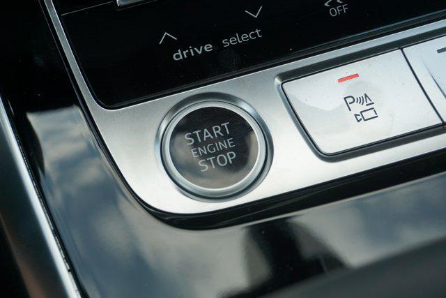 new 2025 Audi Q7 car, priced at $84,345