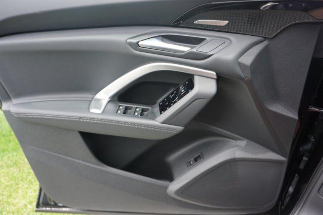 new 2025 Audi Q5 car, priced at $60,175
