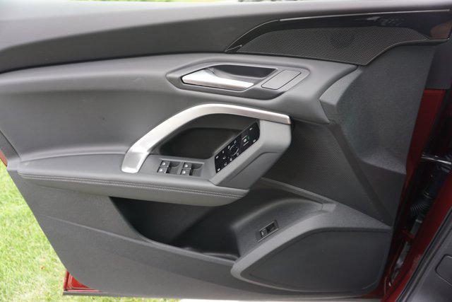new 2025 Audi Q5 car, priced at $55,275