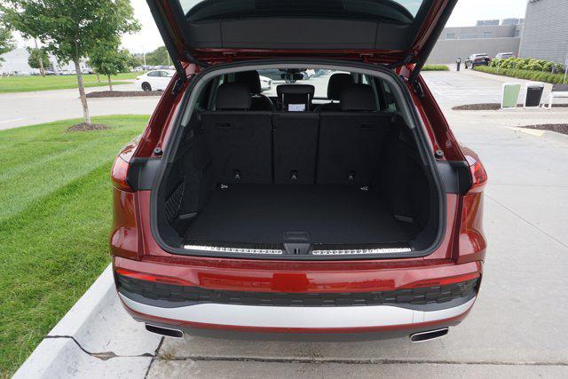 new 2025 Audi Q5 car, priced at $55,275
