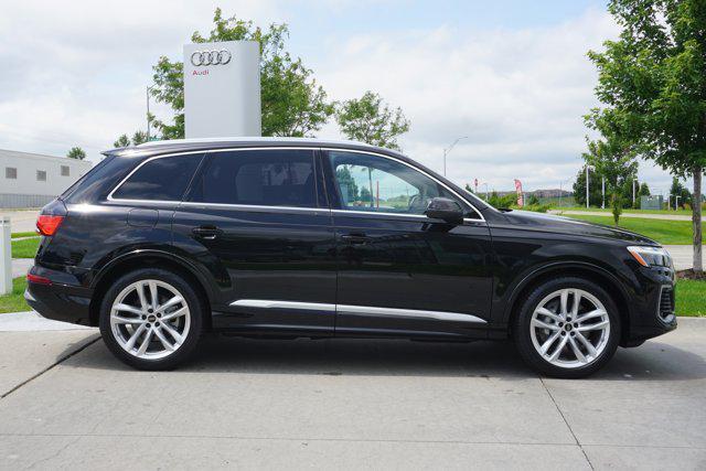 new 2025 Audi Q7 car, priced at $73,350