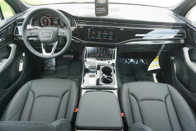 new 2025 Audi Q7 car, priced at $73,350