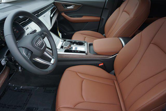new 2025 Audi Q7 car, priced at $73,295