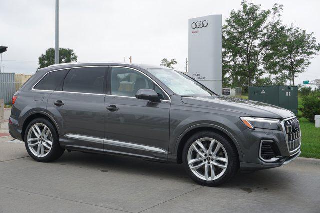 new 2025 Audi Q7 car, priced at $73,295
