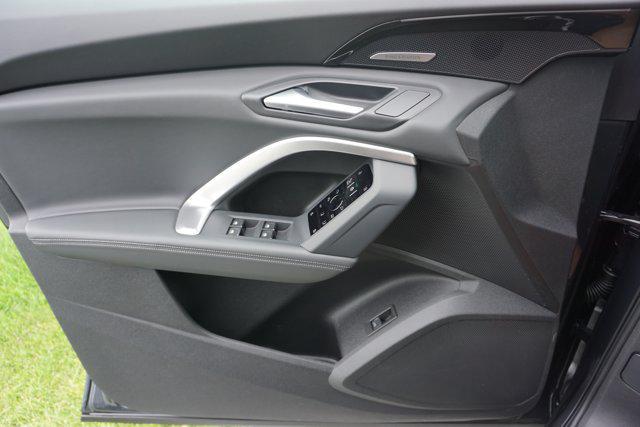 new 2025 Audi Q5 car, priced at $61,300