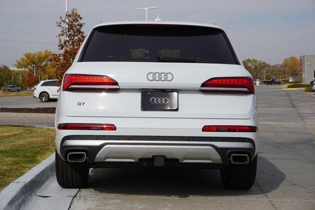 new 2025 Audi Q7 car, priced at $66,350