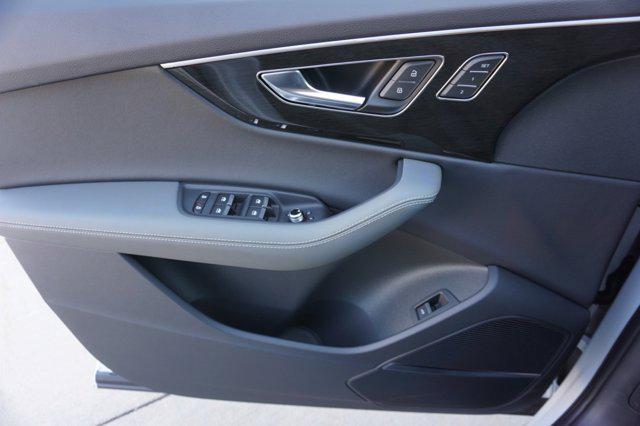 new 2026 Audi Q7 car, priced at $77,295