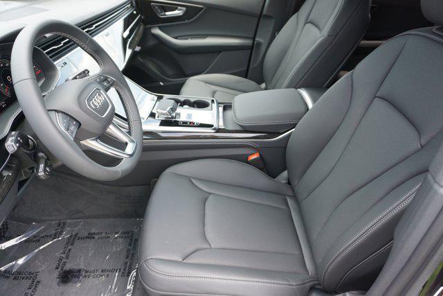 new 2025 Audi Q7 car, priced at $72,795