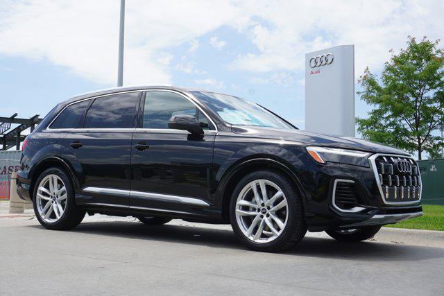 new 2025 Audi Q7 car, priced at $72,795