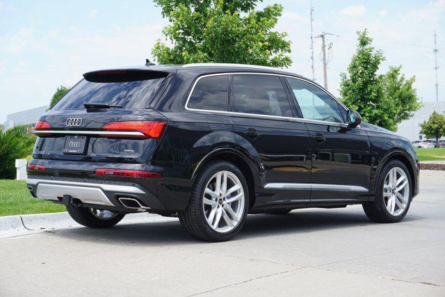 new 2025 Audi Q7 car, priced at $72,795