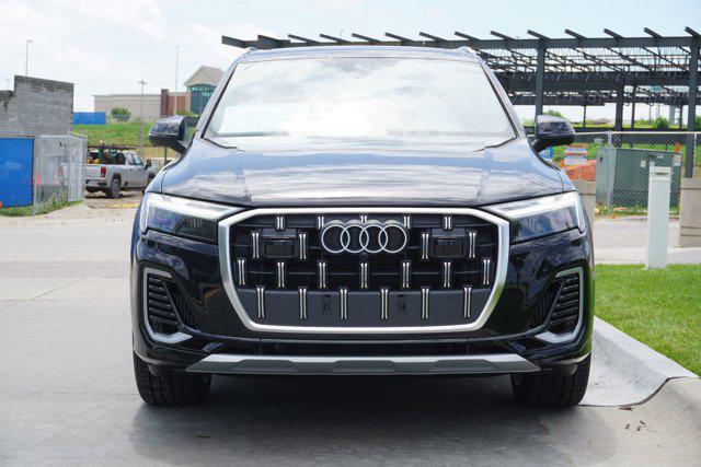 new 2025 Audi Q7 car, priced at $72,795