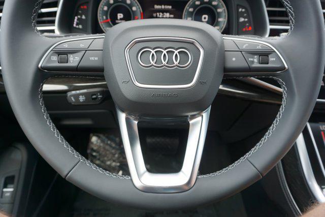 new 2025 Audi Q7 car, priced at $72,795