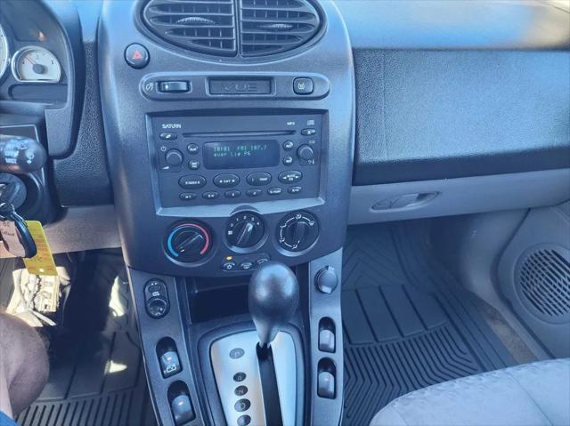 used 2005 Saturn Vue car, priced at $4,450