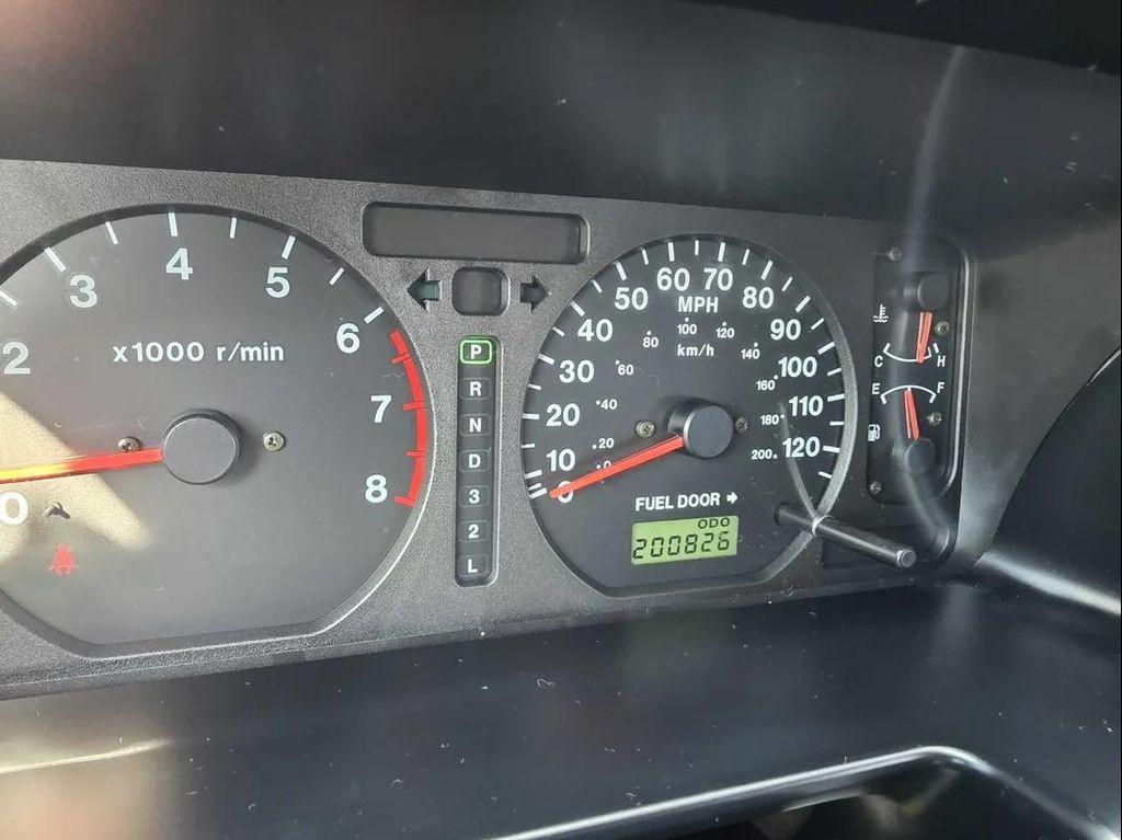 used 2001 Isuzu Trooper car, priced at $2,500