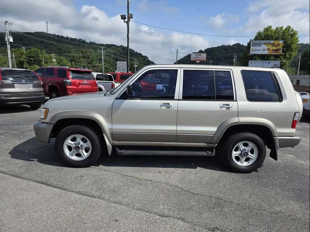 used 2001 Isuzu Trooper car, priced at $2,500