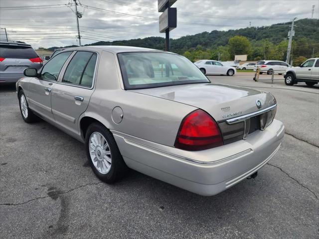 used 2009 Mercury Grand Marquis car, priced at $7,950