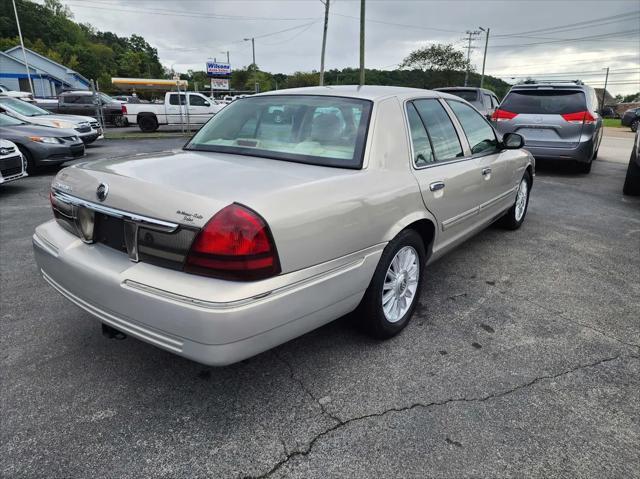 used 2009 Mercury Grand Marquis car, priced at $7,950