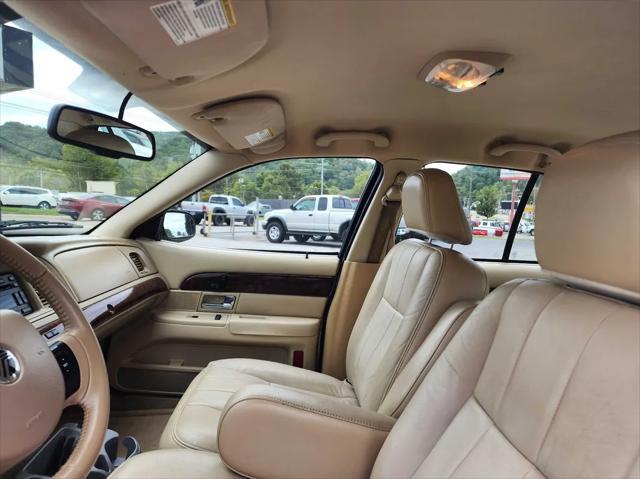 used 2009 Mercury Grand Marquis car, priced at $7,950