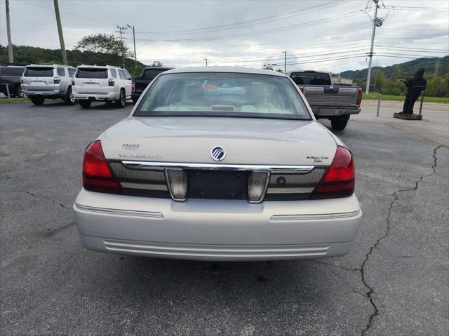 used 2009 Mercury Grand Marquis car, priced at $7,950