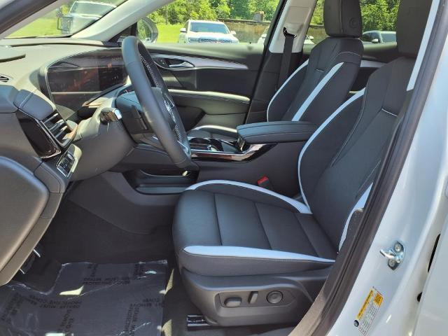 new 2025 Buick Envision car, priced at $39,945