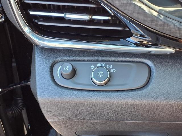 new 2025 Buick Envista car, priced at $28,720