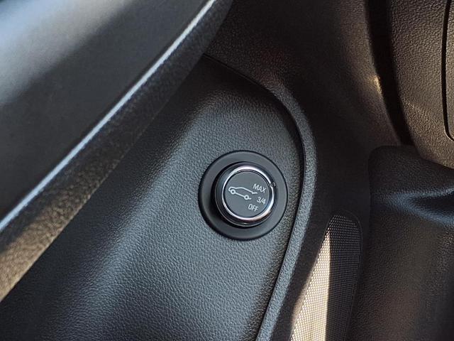 new 2025 Buick Envista car, priced at $28,570