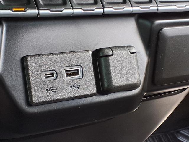 used 2022 Chevrolet Silverado 1500 car, priced at $33,550