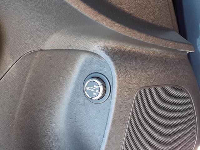 new 2025 Buick Envista car, priced at $28,720