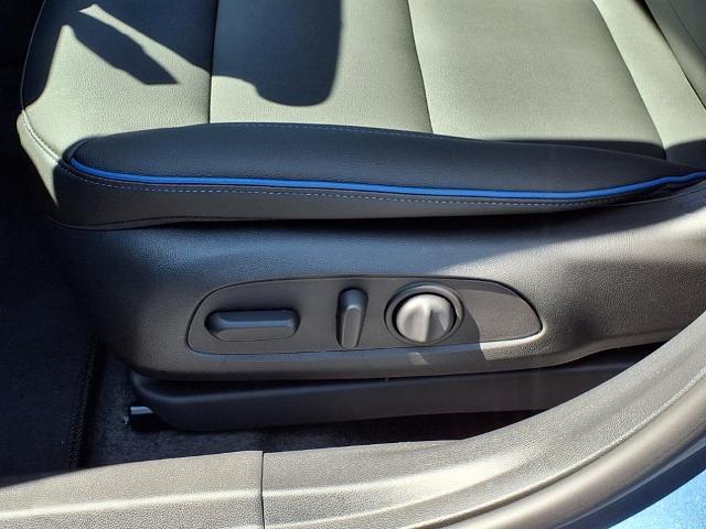 new 2025 Buick Envista car, priced at $28,720