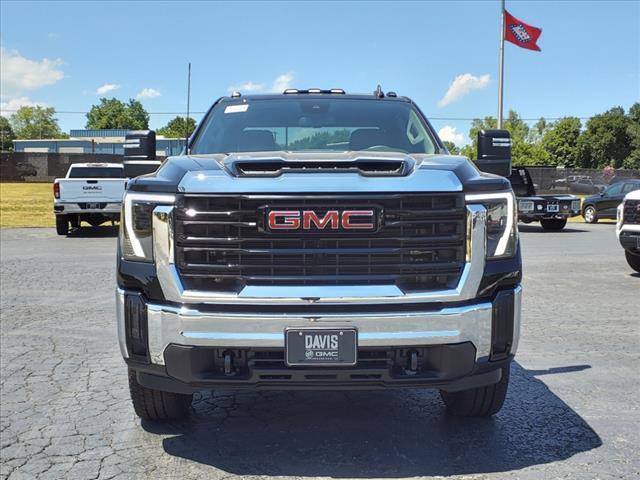 new 2024 GMC Sierra 2500 car, priced at $65,905