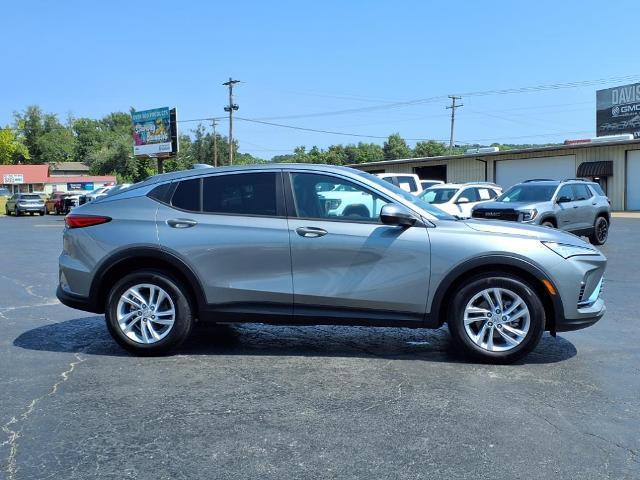 new 2025 Buick Envista car, priced at $25,207