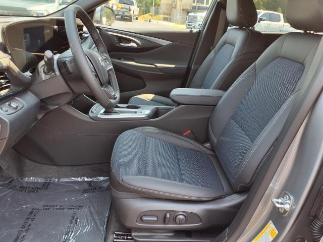 new 2025 Buick Envista car, priced at $25,207