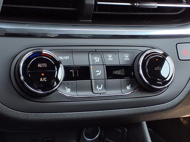 new 2025 Buick Envista car, priced at $25,207