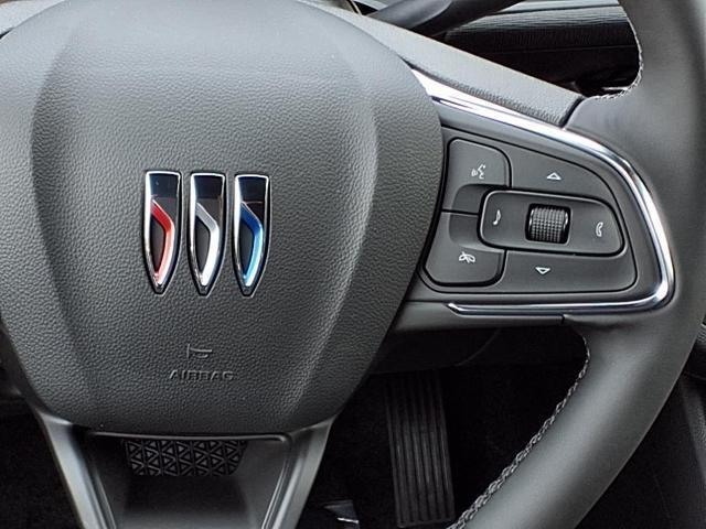 new 2025 Buick Envista car, priced at $25,207